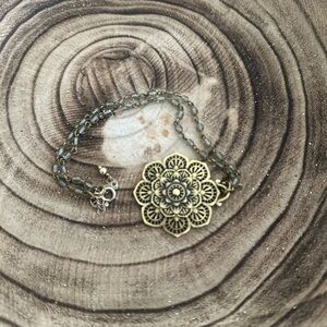 Elegant Gold Floral Bracelet